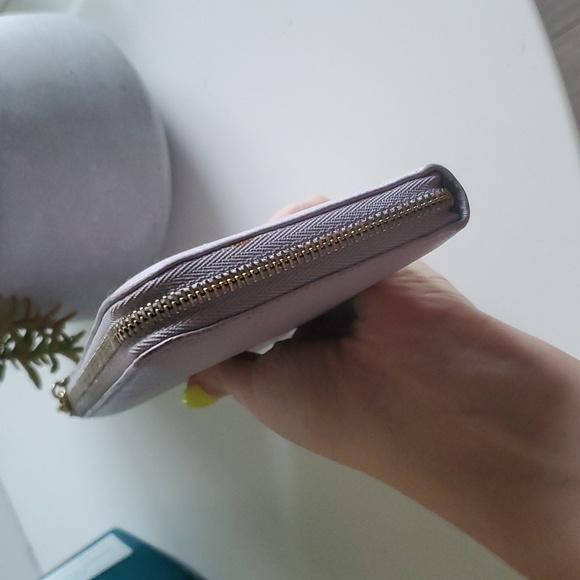 Authentic Bvlgari Lavender Long L Zip Wallet - Picture 13 of 16